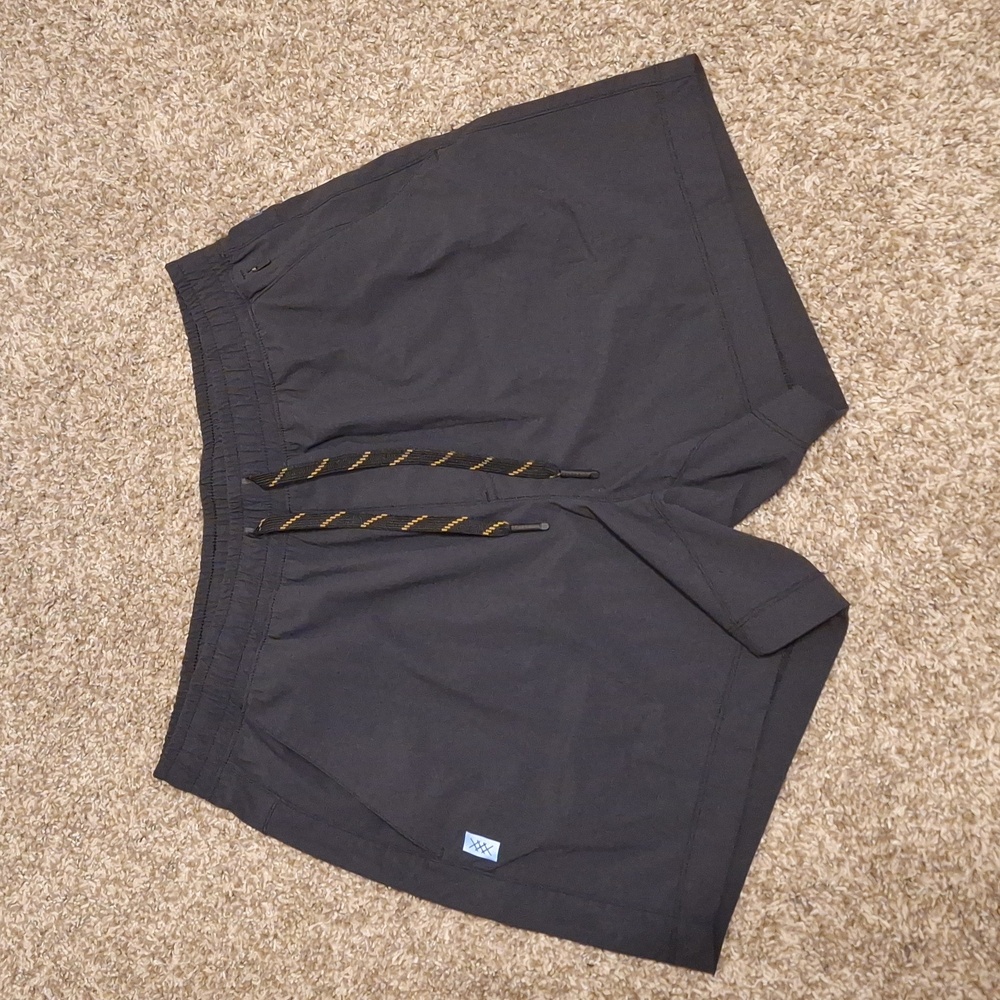 Rhone 5" Linerless Pursuit Shorts